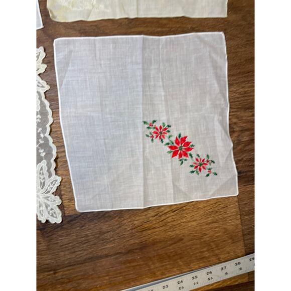 lot of 4 vintage handkerchiefs used condition - Picture 3 of 9